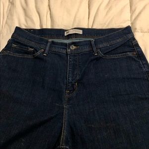 Levi’s Perfectly Slimming 512 bootcut
